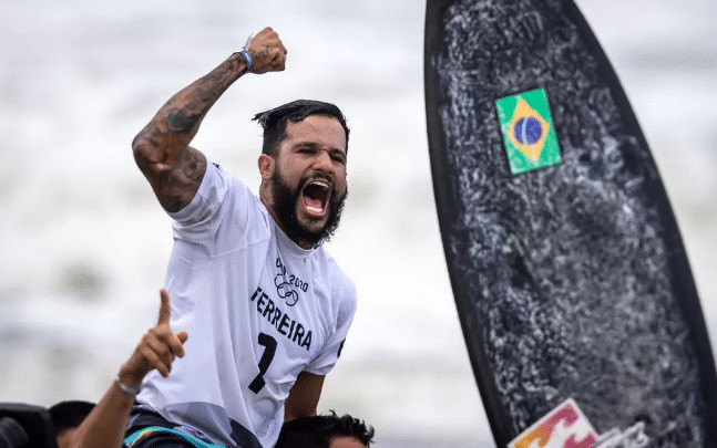 sensivel-mente.com - &Iacute;talo Ferreira conquista a primeira medalha de ouro para o Brasil nas Olimp&iacute;adas