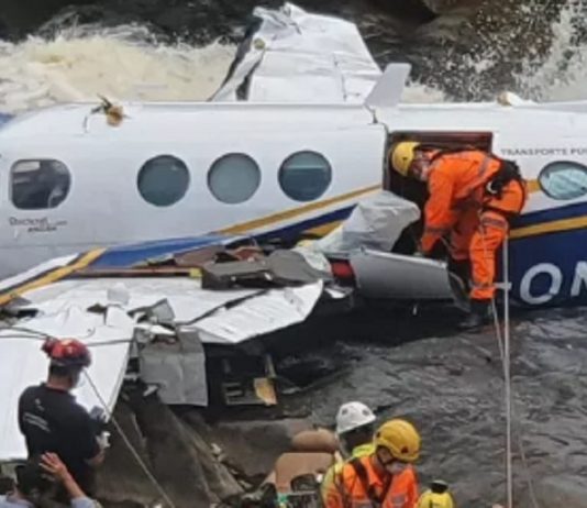 PM teve que atirar para evitar furto de objetos pessoais de Marília Mendonça do local do acidente