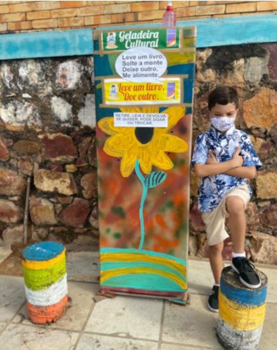 Captura de Tela 908 - Menino de 7 anos criou uma 'geladeira cultural' para levar a leitura a todas as pessoas do Brasil