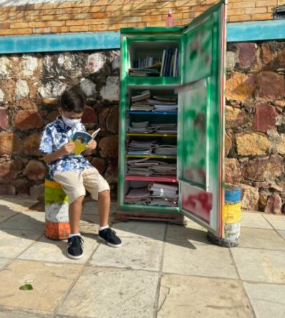 Captura de Tela 909 - Menino de 7 anos criou uma 'geladeira cultural' para levar a leitura a todas as pessoas do Brasil
