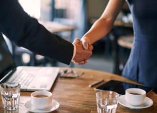 Chefe revela “teste secreto da xícara de café” e explica por que elimina candidatos na hora! Chefe revela “teste secreto da xícara de café” e explica por que elimina candidatos na hora!