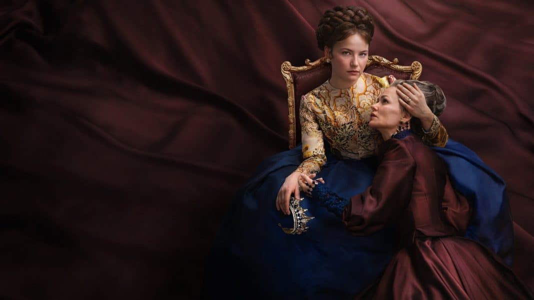 AAAABZ0yIUj7ak75q6QGFftcjWJ-UJPVyvBTYwIiW7rlKxO88eHnjBbih8cI6PEpRDrtdHFwSEkCCzem35-rLgBVlVvO2HkJfd8OfIZa Fãs de Bridgerton vão amar: série da Netflix revela a história de uma das maiores rainhas da Europa