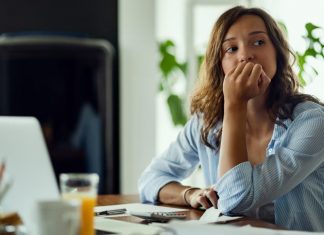Agora é lei: empresas terão que cuidar da saúde mental dos funcionários Agora é lei: empresas terão que cuidar da saúde mental dos funcionários