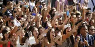 Estudo revela: pessoas obcecadas por celebridades podem ter menor desempenho intelectual Estudo revela: pessoas obcecadas por celebridades podem ter menor desempenho intelectual